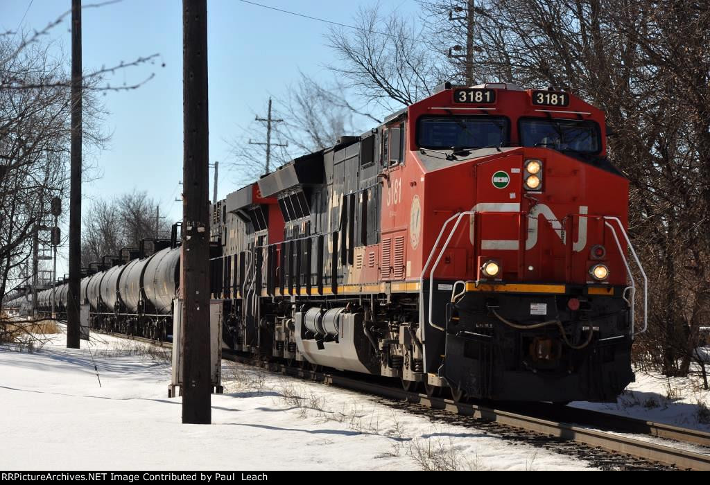 Unit tanker train rolls north